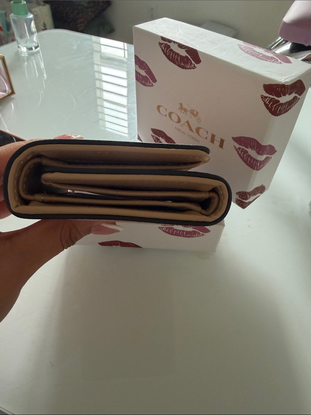 COACH Tan Signature Kiss Print Crossbody with Gold Logo - Picture 7 of 10